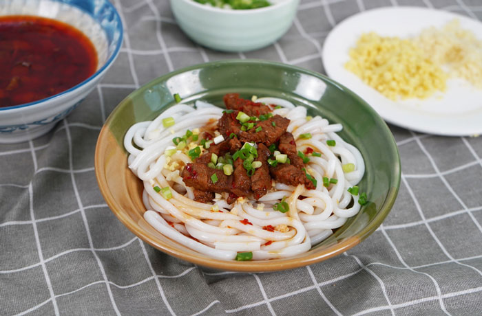 卓资肉臊子粉培训